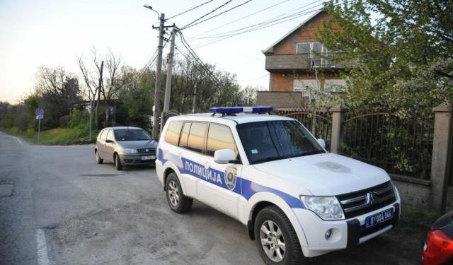 ŠOK I DRAMA: Zatvorio se u stanu sa ženom i bebom prijetio bombom Žandameriji…