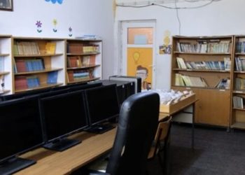 (VIDEO) Ministarstvo finansija Uprava trezora donirala tutinskoj osnovnoj školi 10 računara
