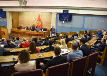 (VIDEO) SKUPŠTINA CRNE GORE: Leposavić RAZRIJEŠEN, DF najavio BOJKOT