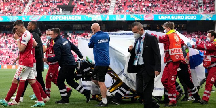 Potresna ispovijest danskog doktora: U jednom trenutku Eriksen više nije davao znake života