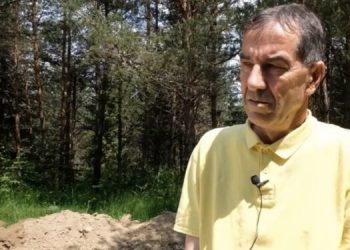 (VIDEO) Radno sposobni korisnici socijalne pomoći u Tutinu čiste javne površine u gradu