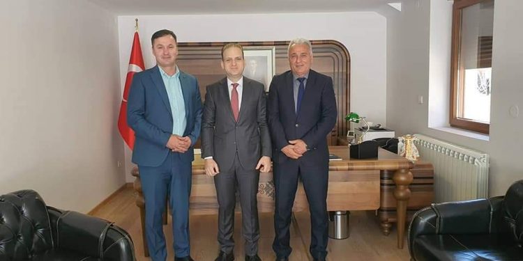 Predsjednik opštine Tutin i načelnik Opštinske uprave posjetili turskog konzula u Novom Pazaru