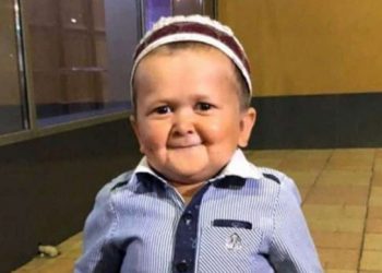 (VIDEO) OSAMNAESTOGODIŠNJI RUS TRENUTNO JE NAJVEĆI HIT INTERNETA, EVO KO JE ON