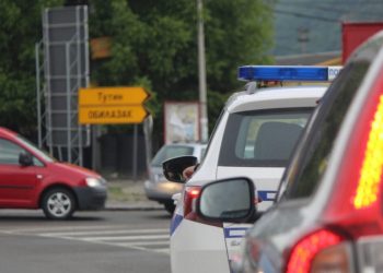 Naoružani svatovi zaustavljeni u Novom Pazaru! Pucali iz vozila u Tutinu