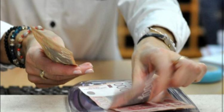 Danas isplata 3.000 dinara vakcinisanim penzionerima