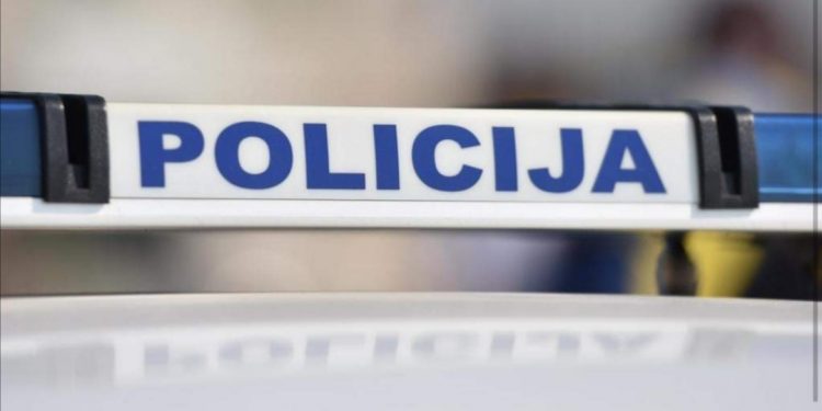 Bacio bombu na momačkoj kod Požege, troje ljudi je u bolnici