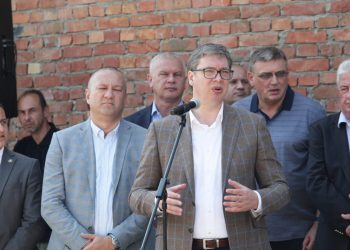 Vucic: Sramota da u rodnom mestu Svetog Save nije bilo crkve