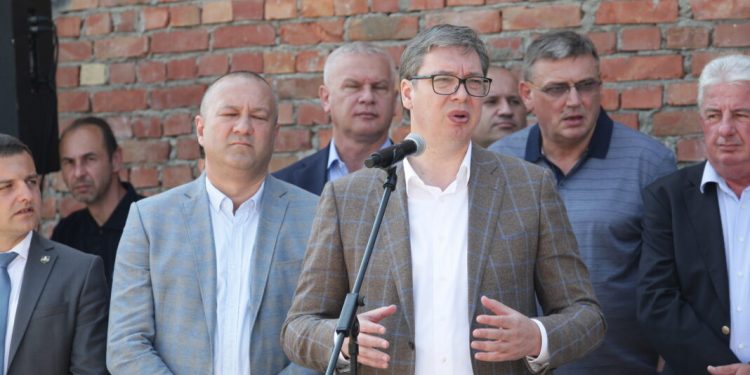 Vucic: Sramota da u rodnom mestu Svetog Save nije bilo crkve