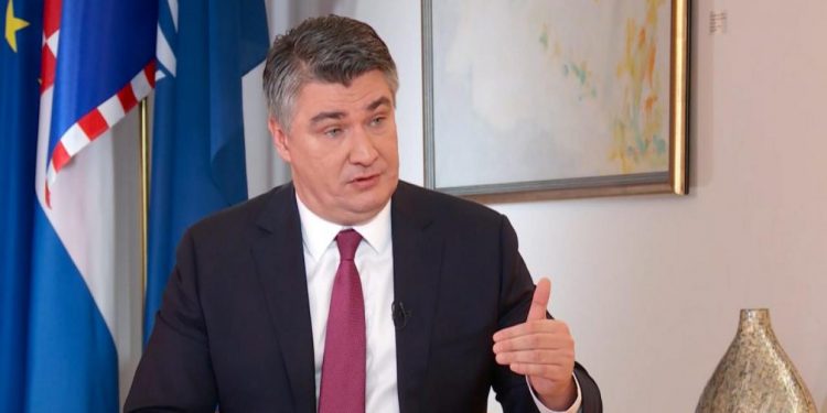 Milanović o zločincu Mladiću: “Karijeru je gradio uz rakiju i bijeli luk, to je jedan psihopat koji se ponašao kao strina”