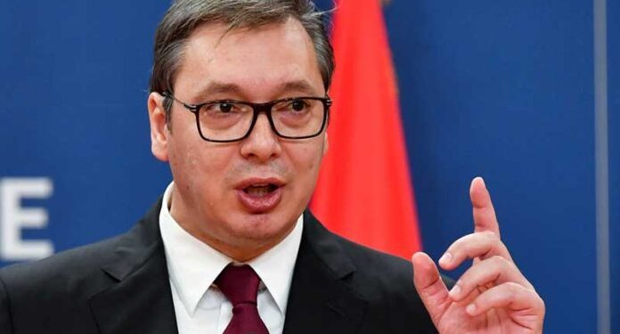 VUČIĆ UPOZORAVA: Korona se vraća na jesen u još težem obliku!