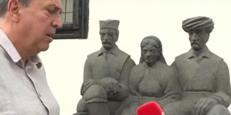 (VIDEO) NEVJEROVATNA PRIČA IZ SANDŽAKA: Treba vidjeti kako je Risto zbog Fate postao Alija! (foto i video)