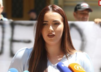 ARIJANA MEMIĆ O PRIJETNJAMA: “Zaprijetili su da će mi likvidirati brata, za manje od mjesec je ubijen. Sada prijete da će mi ubiti oca”
