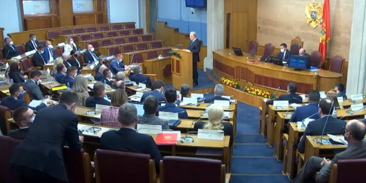 SKUPŠTINA CRNE GORE DANAS NIJE GLASALA O REZOLUCIJI O GENOCIDU U SREBRENICI: Izjašnjavanje tek nakon…