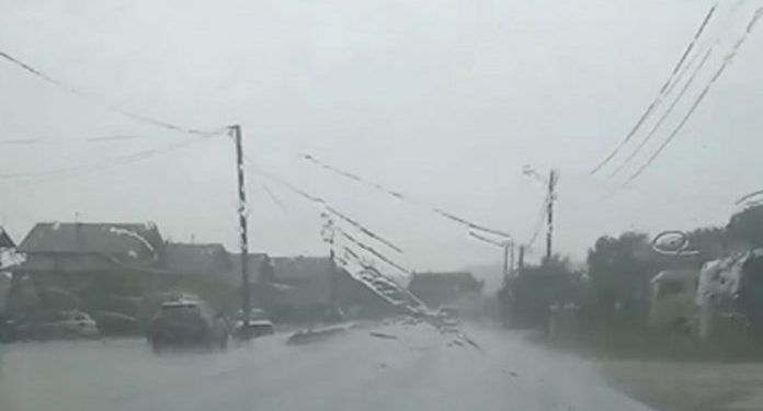 NEVRIJEME ZAHVATILO PODRUČJE DOBOJA, VOZAČI SE SKLANJALI S PUTA