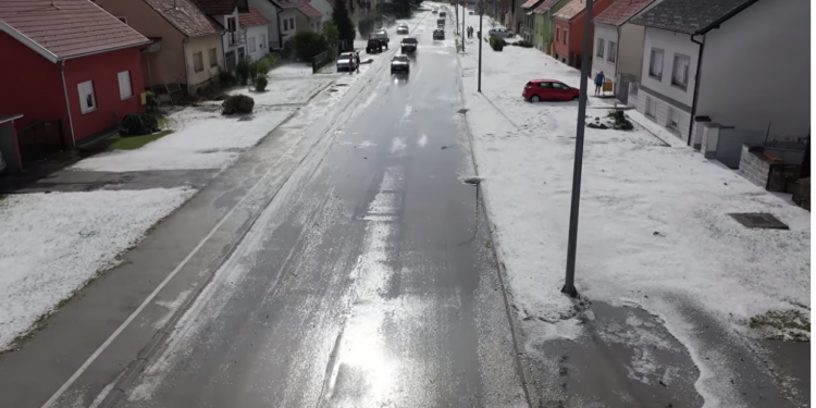 (VIDEO) Pogledajte kako izgleda Požega nakon snažne oluje