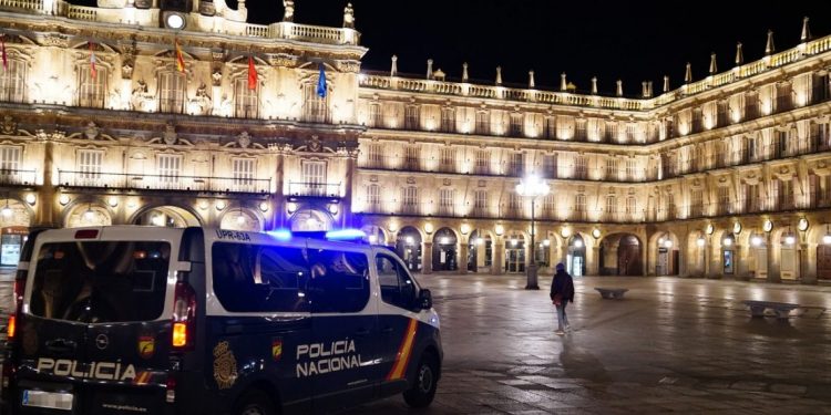 Veliki požar u Madridu: Gori hotel (VIDEO)