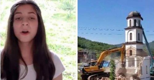 (VIDEO) UŽAS I SRAMOTA: ANDJELA pjevala o rušenju crkve iz avlije NANE FATE- “Zar zbog jedne žene i crkva da strada?”