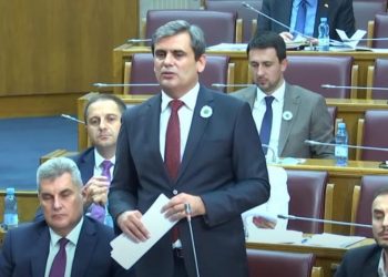 JE LI OVO PORUKA ALEKSANDRU VUČIĆU: “Pitanje je dana kada će Srbija usvojiti rezoluciju o genocidu u Srebrenici”