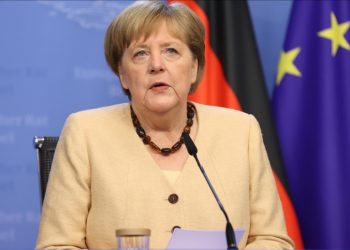 MERKEL UZBURKALA DUHOVE U EVROPI: “Moramo ulagati napore. Inače, ova Evropa ne može ostati zajedno”