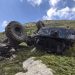 (VIDEO) PEĆ – Jedna osoba je povređena nakon prevrtanja automobila u organizaciji „Off Road“ u planinama Dečana.