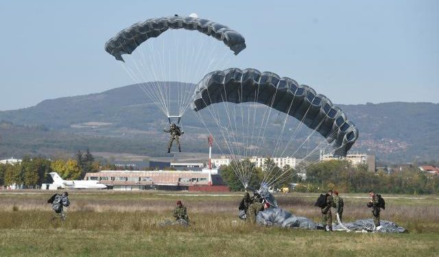UMRO VOJNIK NA PEŠTERU! Naglo mu pozlilo, helikopterom prebačen u Kraljevo ali mu nije bilo spasa