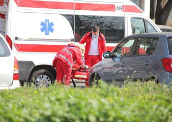 TUČA radnika na gradilištu, 1 UBODEN U STOMAK!