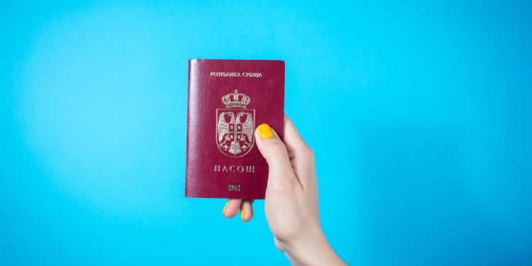 MUP ima važno obaveštenje za građane: Ko menja lične karte i pasoše OVO treba da zna
