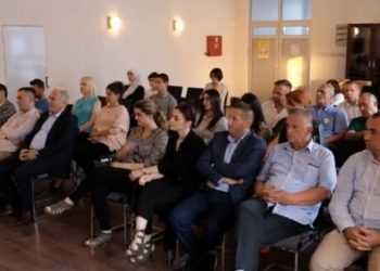 (VIDEO) U Tutinu promovisana knjiga “Srebenica hronologija jednog genocida”
