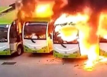 (VIDEO) Pogledajte kako hvaljeni električni autobus eksplodira i za koliko proširi požar