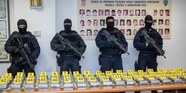 Policija spalila 505 kilograma zaplijenjenog kokaina: ‘Gdje je ostatak, zaplijenjeno je 575 kg?’