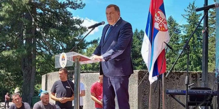 Dodik prijeti Bošnjacima: Mogu živjeti normalno, ali samo ako su lojalni Republici Srpskoj /VIDEO/