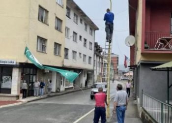 Načelnik Grujičić naredio da se ukloni transparent sa bajramskom čestitkom iz centra Srebrenice