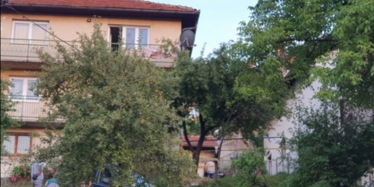Šokantna izjava Eldina Hodžića koji je jučer ubio svoju suprugu: Plakao u policiji pa rekao, “Alma me udarila po ruci, pištolj je sam opalio”