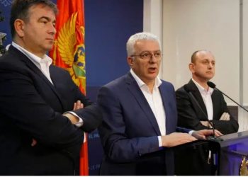 VRI U CRNOJ GORI: Prosrpski DF najavio odlazak Zdravka Krivokapića, žestoke kritike na račun DRITANA i URA- e…