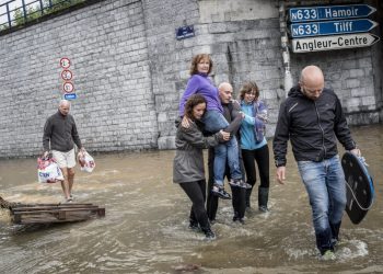 EVAKUCAIJA STANOVNIŠTVA! Pukla brana na reci Rur u Nemačkoj