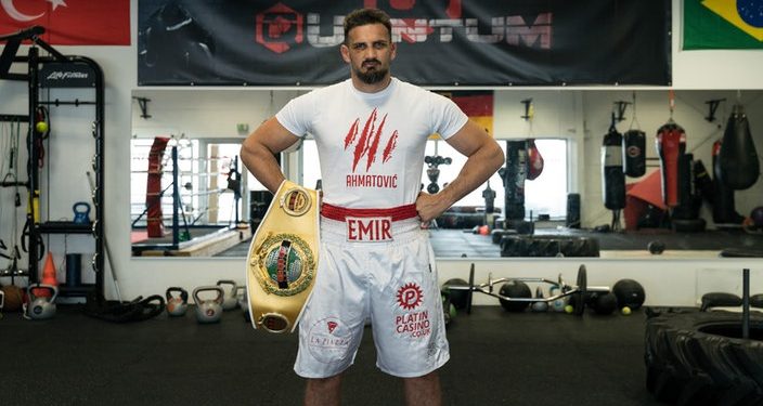 Tutinac Emir Ahmatović “The Atomic” prvak sveta u GBU verziji u teškoj kategoriji.