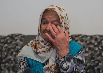 PRIČA MAJKE SREBRENICE: “SAMO SAM GA VIDJELA PREKO RIJEKE ODE GORE U ŠUMU I VIŠE NIKAD”