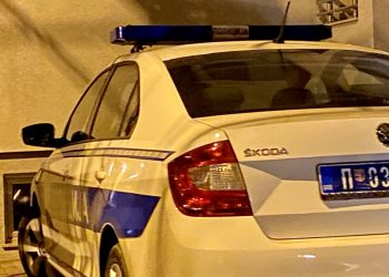 UHAPŠEN FALSIFIKATOR U NOVOM PAZARU! Pored lažnih dokumenata pronađena i dva “gloka”