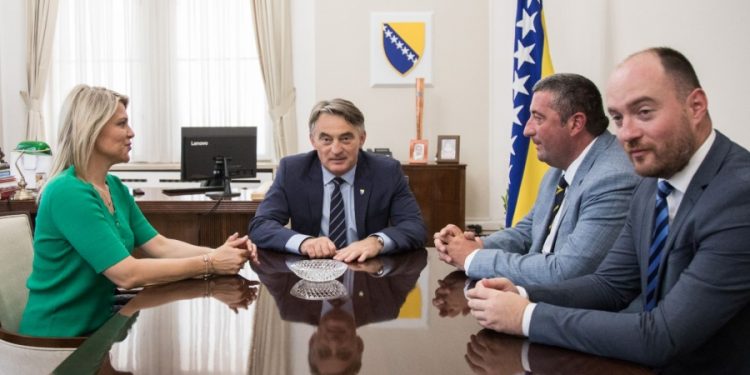 KOMŠIĆ DOČEKAO DRAGE GOSTE, DRAGINJU Vuksanović Stanković…