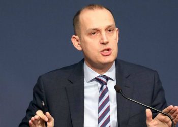 Lončar: Logičan zahtev lekara da nevakcinisani plaćaju lečenje