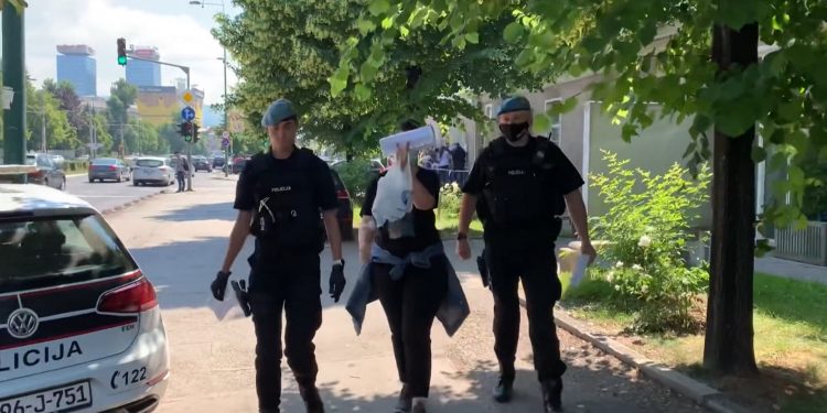 Alisi Mutap ukinut pritvor, puštena na slobodu