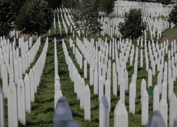 SIGURNOSNE AGENCIJE U BiH ZAPRIMILE DOJAVE: Ko to pokušava iscenirati incident 11. jula u Potočarima?