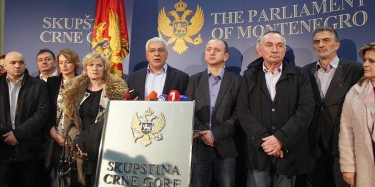 DEMOKRATSKI FRONT IZDAO JEZIVO SAOPĆENJE: “Radi o smišljenoj akciji u regionu i napadu na Srbiju i srpski narod, koji se koordinira iz…”