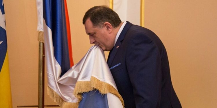 TAJO JE PONOSAN: Gorica Dodik zastavu BiH nazvala s***em…