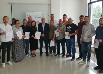 (VIDEO) U Tutinu 12 građana dobilo grantove samozapošljavanja