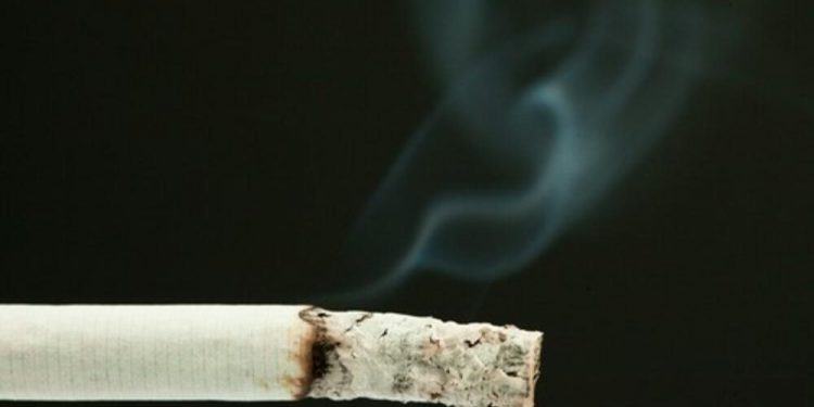 TRIK ZA OSTAVLJANJE CIGARETA: Sve što vam treba je soba bikarbona!