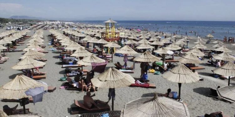 Ulcinj i Budva najzaraženiji gradovi u svijetu?