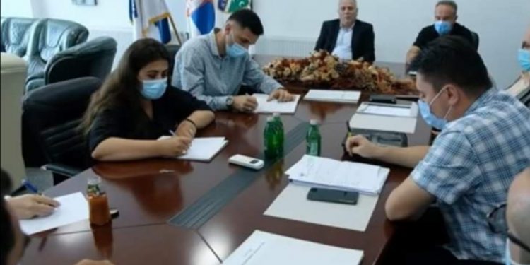 (VIDEO): Počela dezinfekcija prostora u javnim ustanovama u Tutinu