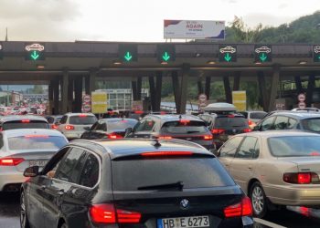 AMSS: Duže zadržavanje putničkih vozila na graničnim prelazima