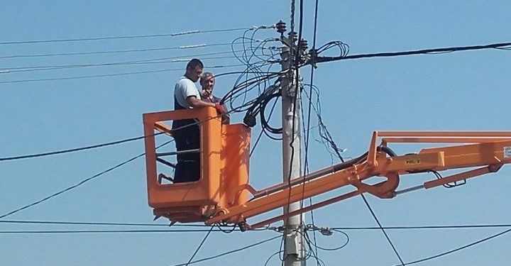 Zbog popravljanja elektromreže, Tutin i okolna sela u petak bez struje